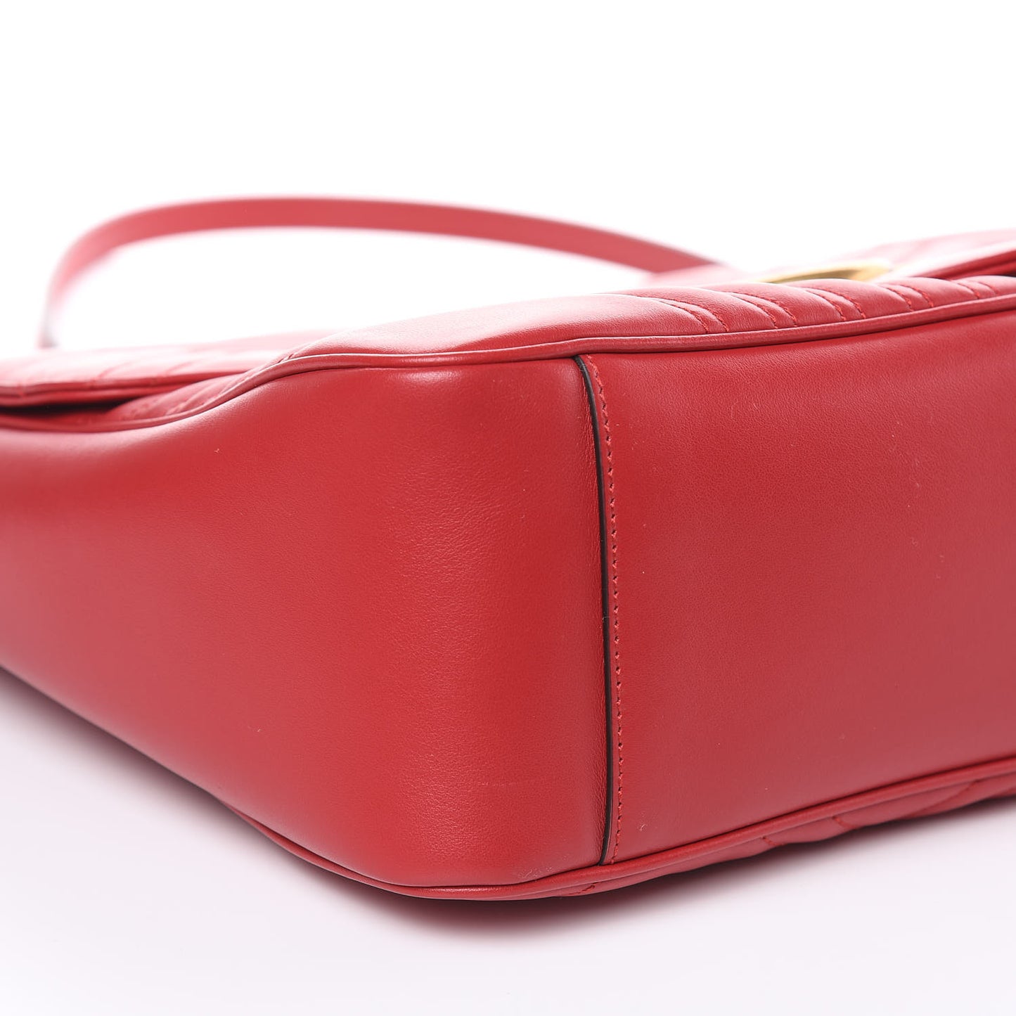 Calfskin Matelasse Large GG Marmont Shoulder Bag Hibiscus Red