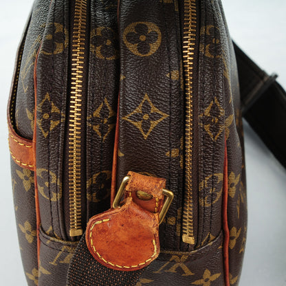 Louis Vuitton Monogram Reporter PM 10 of 10