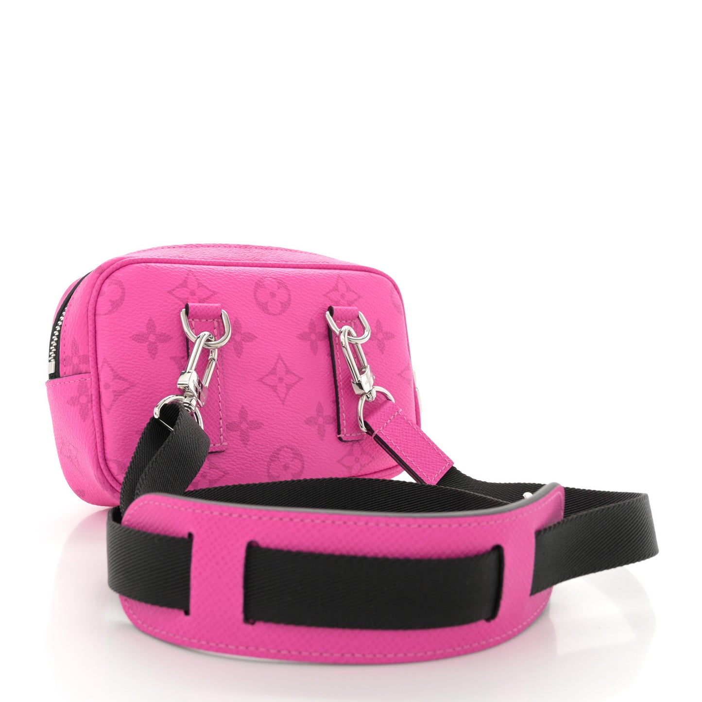 Taigarama Outdoor Pouch Fuchsia