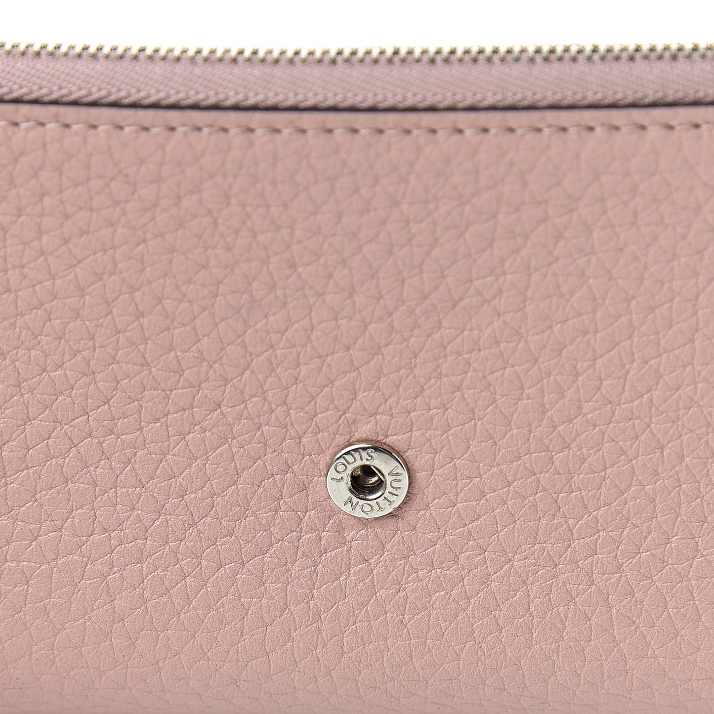 Taurillon Capucines Compact Wallet Magnolia