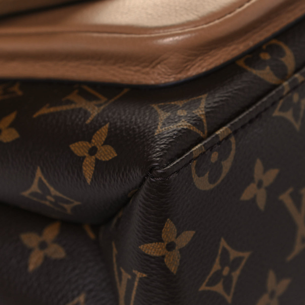 Monogram Marignan Sesame