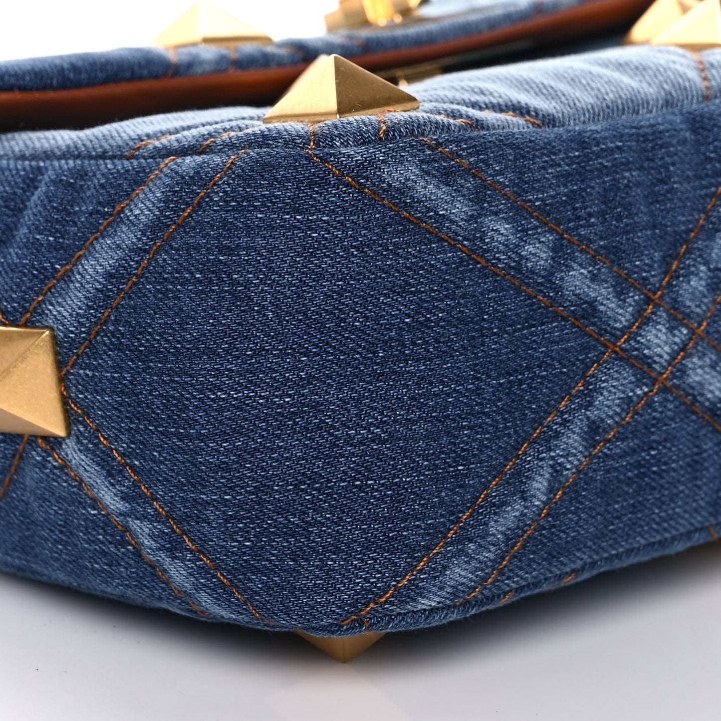 Denim Medium Roman Stud Shoulder Bag Light Denim Selleria
