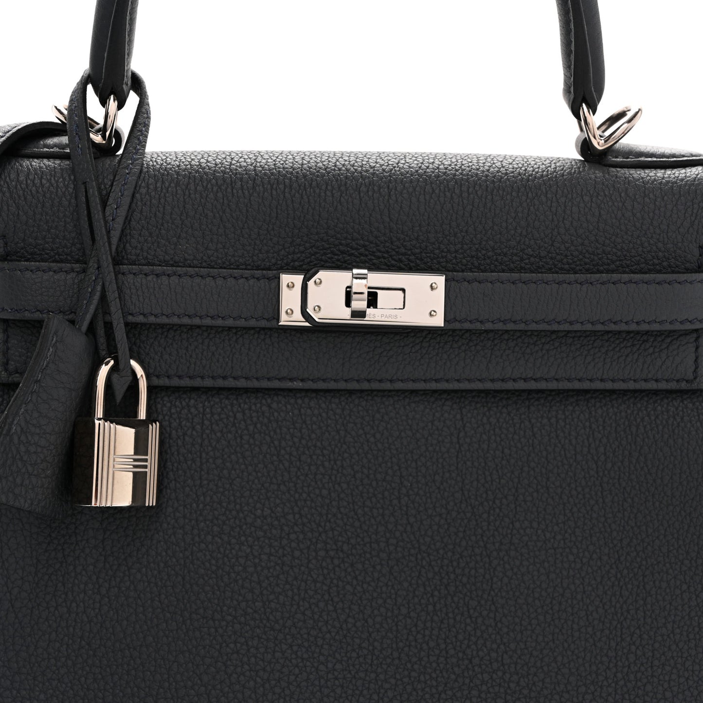 Togo Kelly Retourne 25 Gris Misty