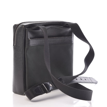 Louis Vuitton Taiga Sayan Epicea 3 of 21