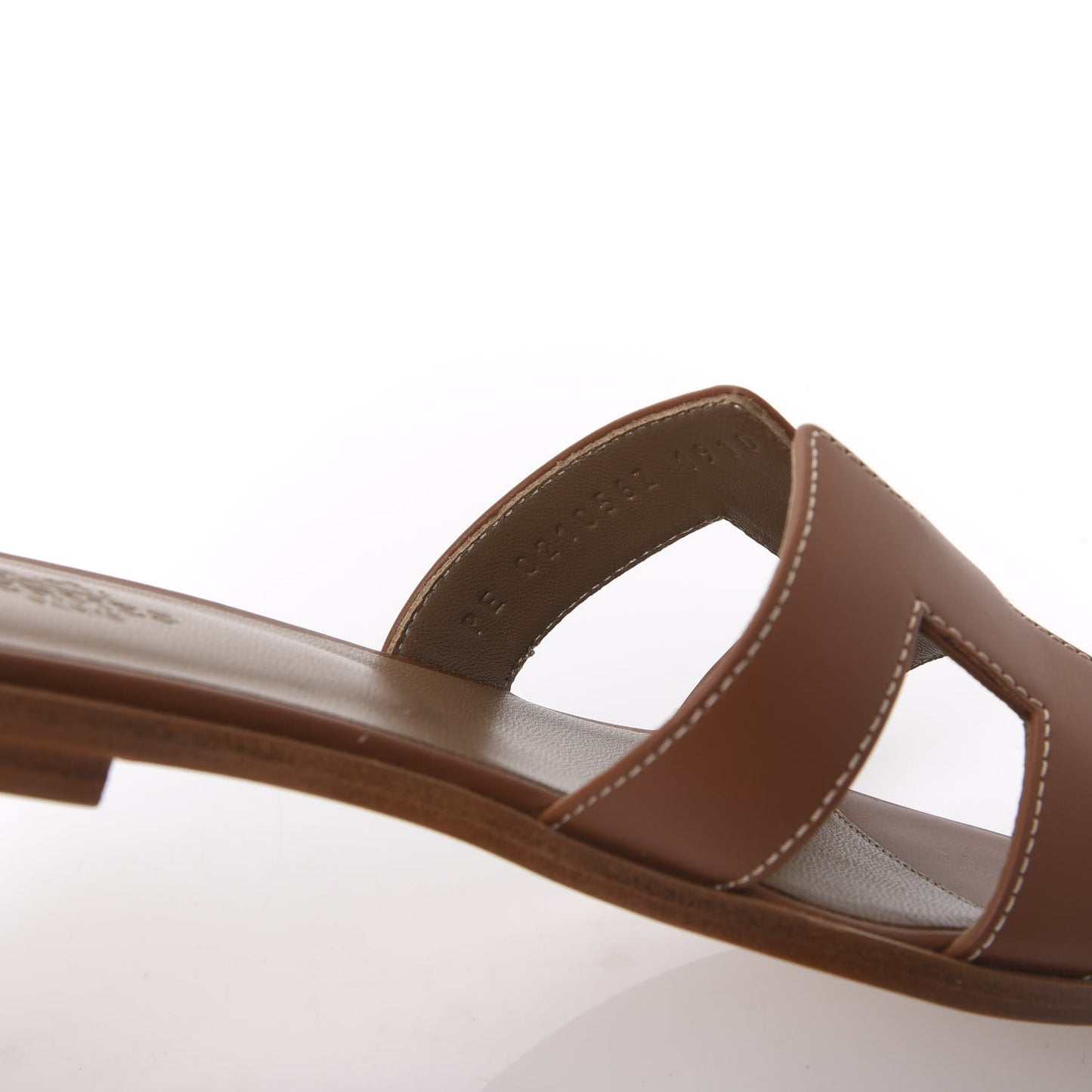 Box Calfskin Oran Sandals 37.5 Gold