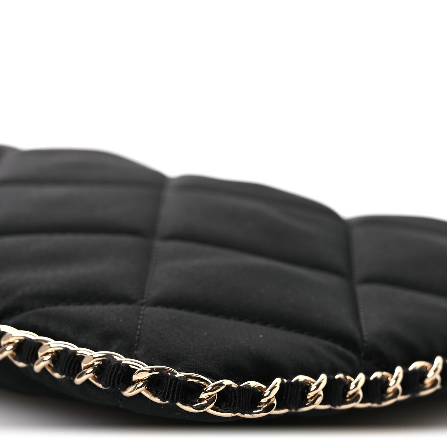 Satin Quilted Chain Around Medium Cosmetic Case Black