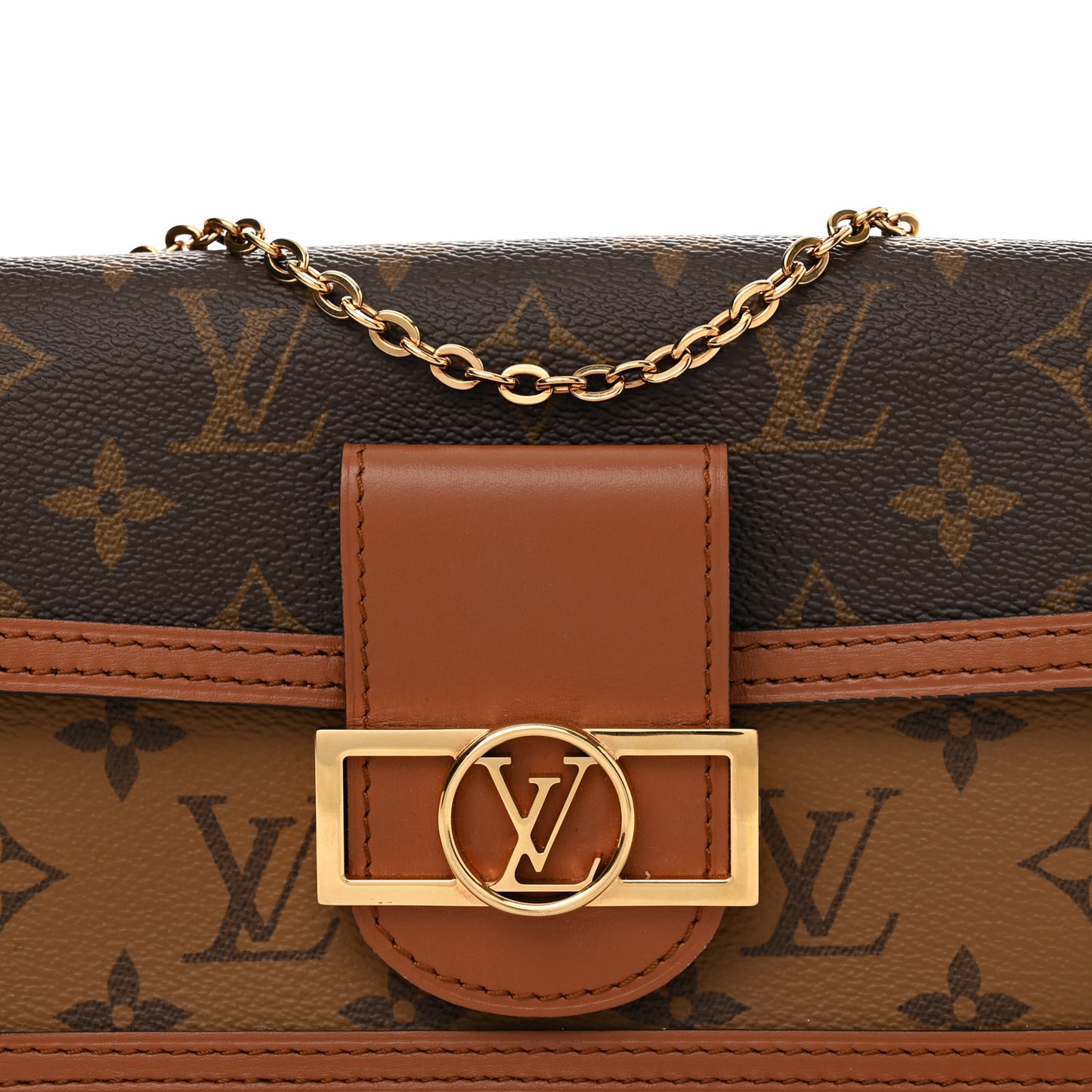 Reverse Monogram Dauphine Chain Wallet