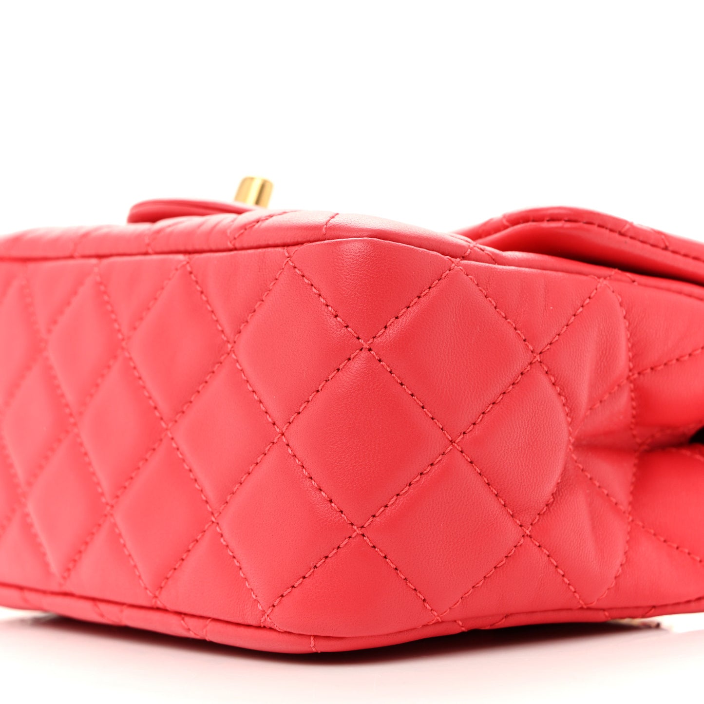 Lambskin Quilted Mini Pearl Crush Flap Red