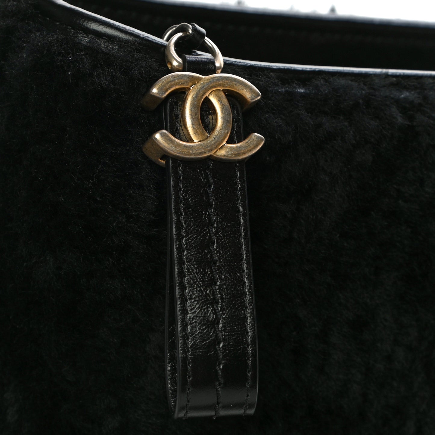 Shearling Medium Gabrielle Hobo Black