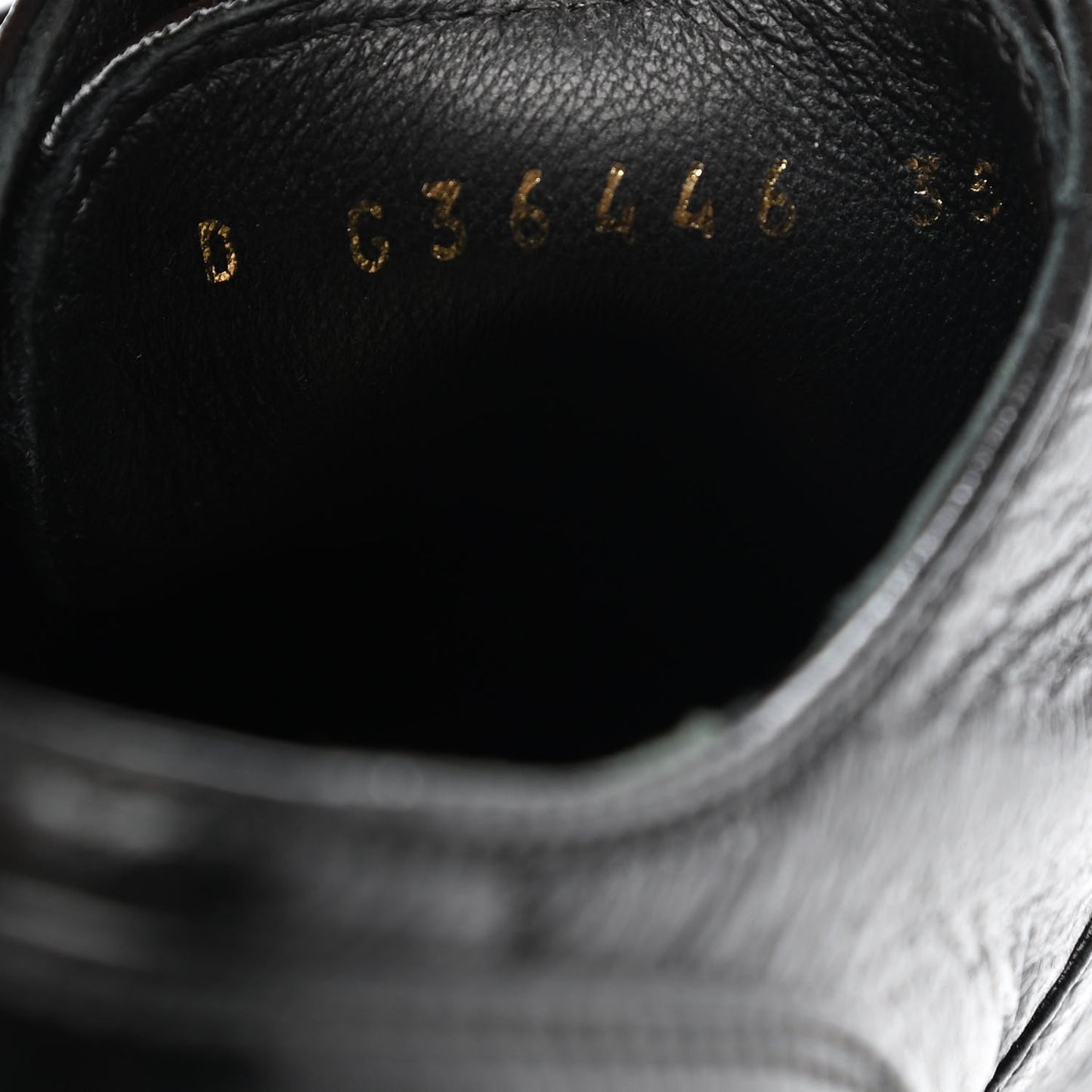 Shiny Crumpled Lambskin CC Lace Up Oxfords 35.5 Black