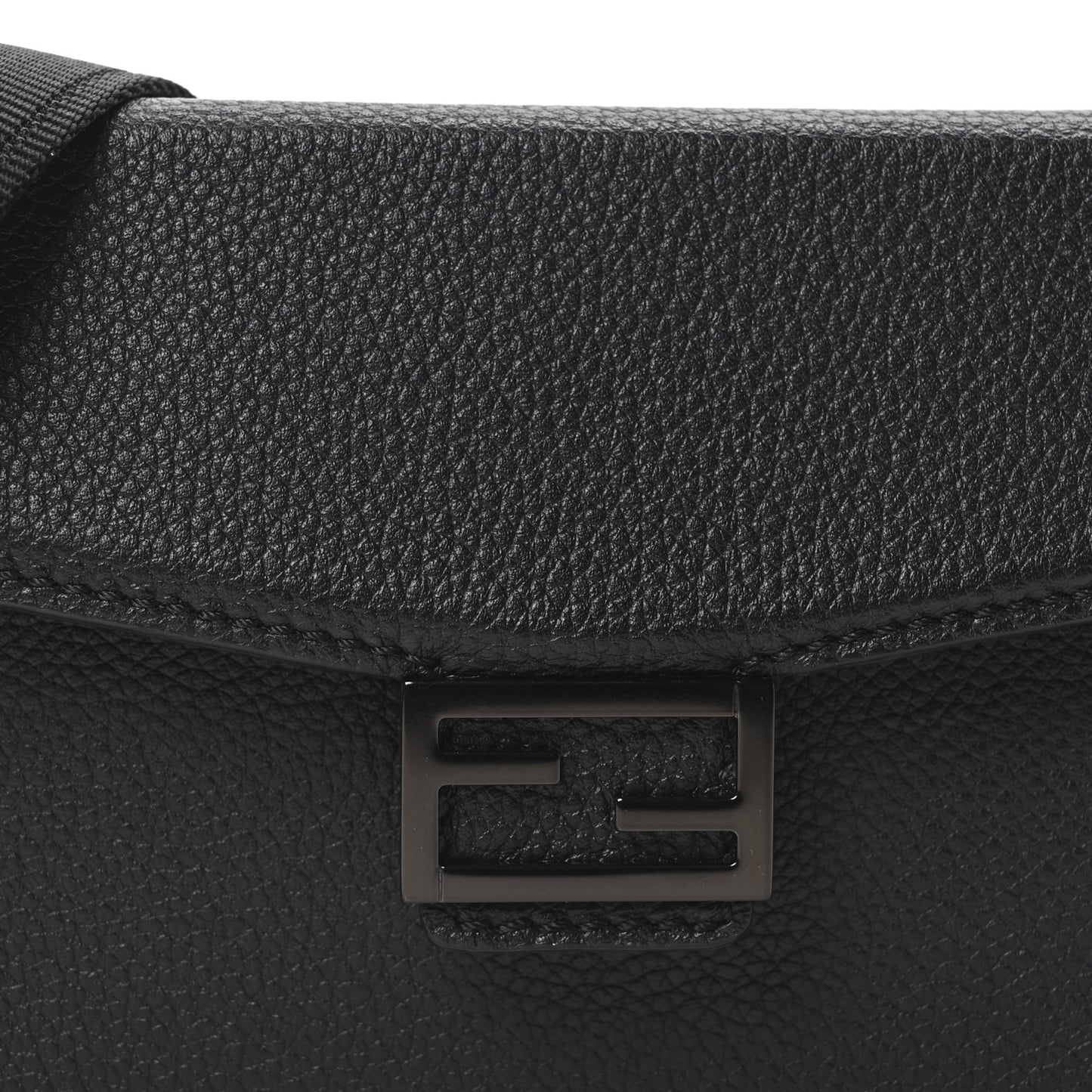 Vitello Cher Baguette Soft Trunk Phone Pouch Black