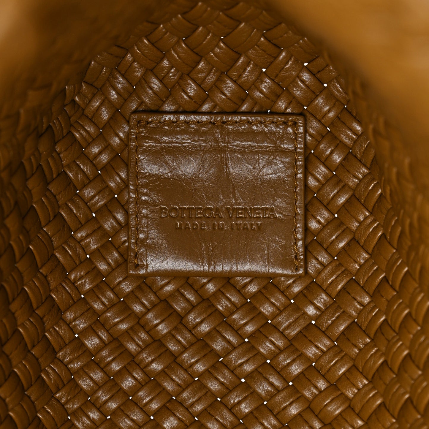 Calfskin Intreccio Tosca Acorn