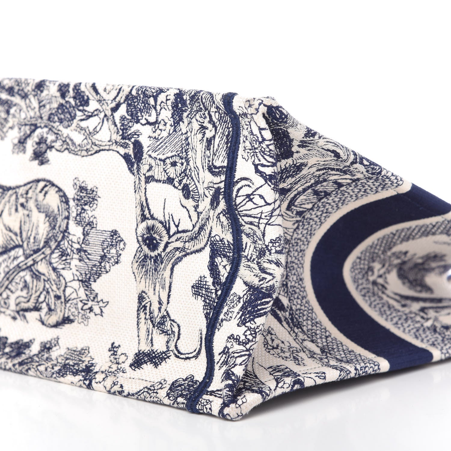 Christian Dior Canvas Embroidered Medium Dioriviera Toile De Jouy Book Tote Blue 7 of 11