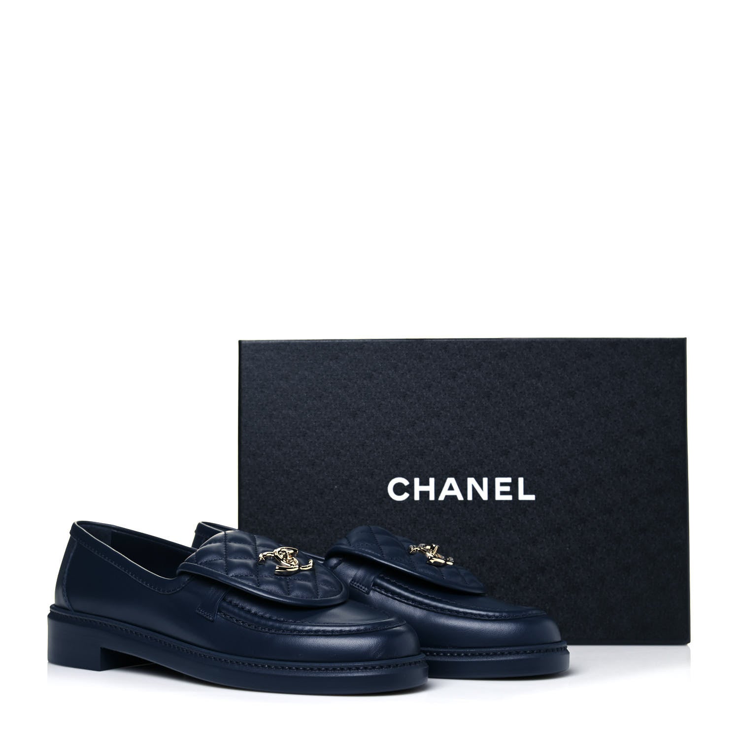 Chanel Lambskin Quilted CC Turnlock Loafers 39.5 Navy 8 of 8