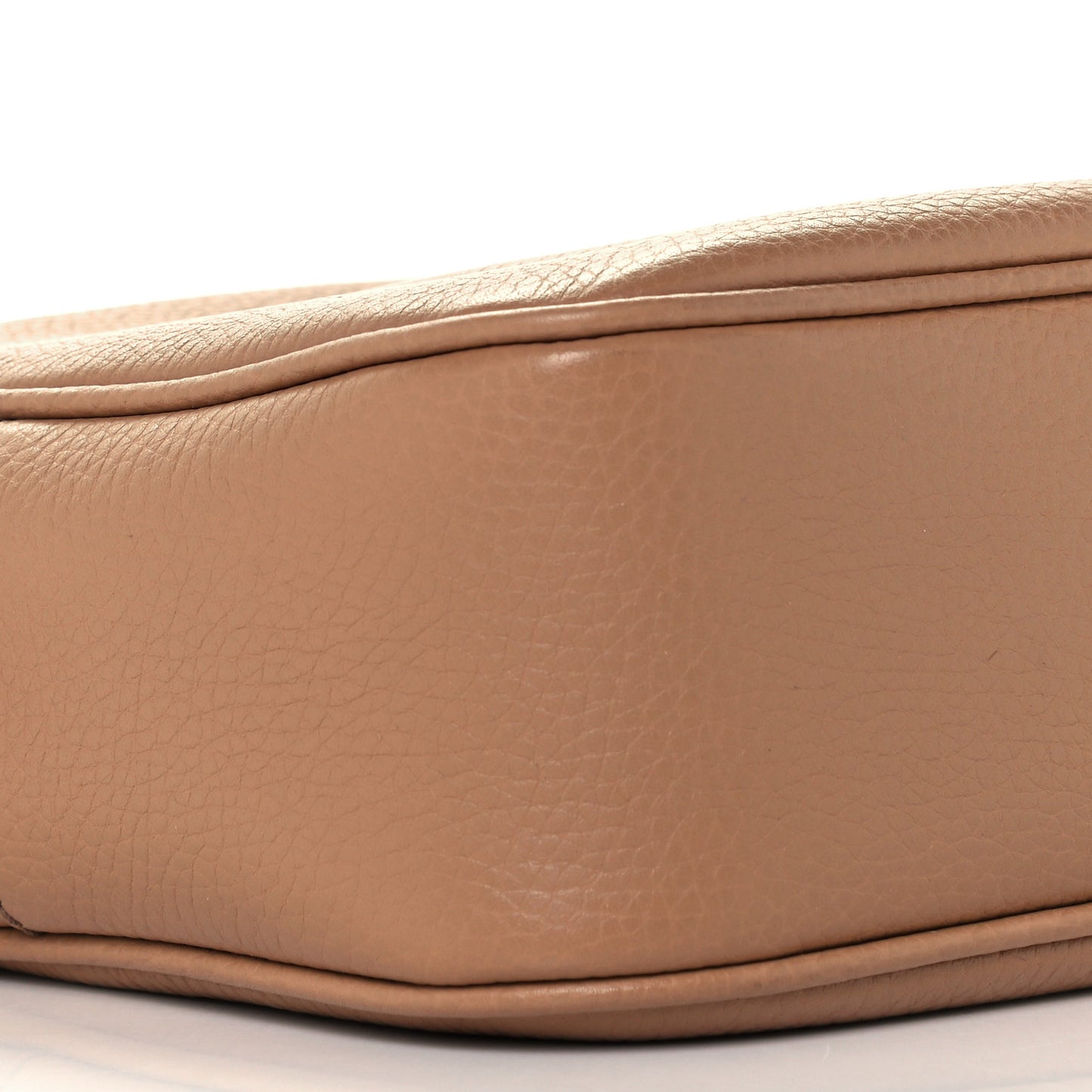 Pebbled Calfskin Small Soho Disco Bag Camelia