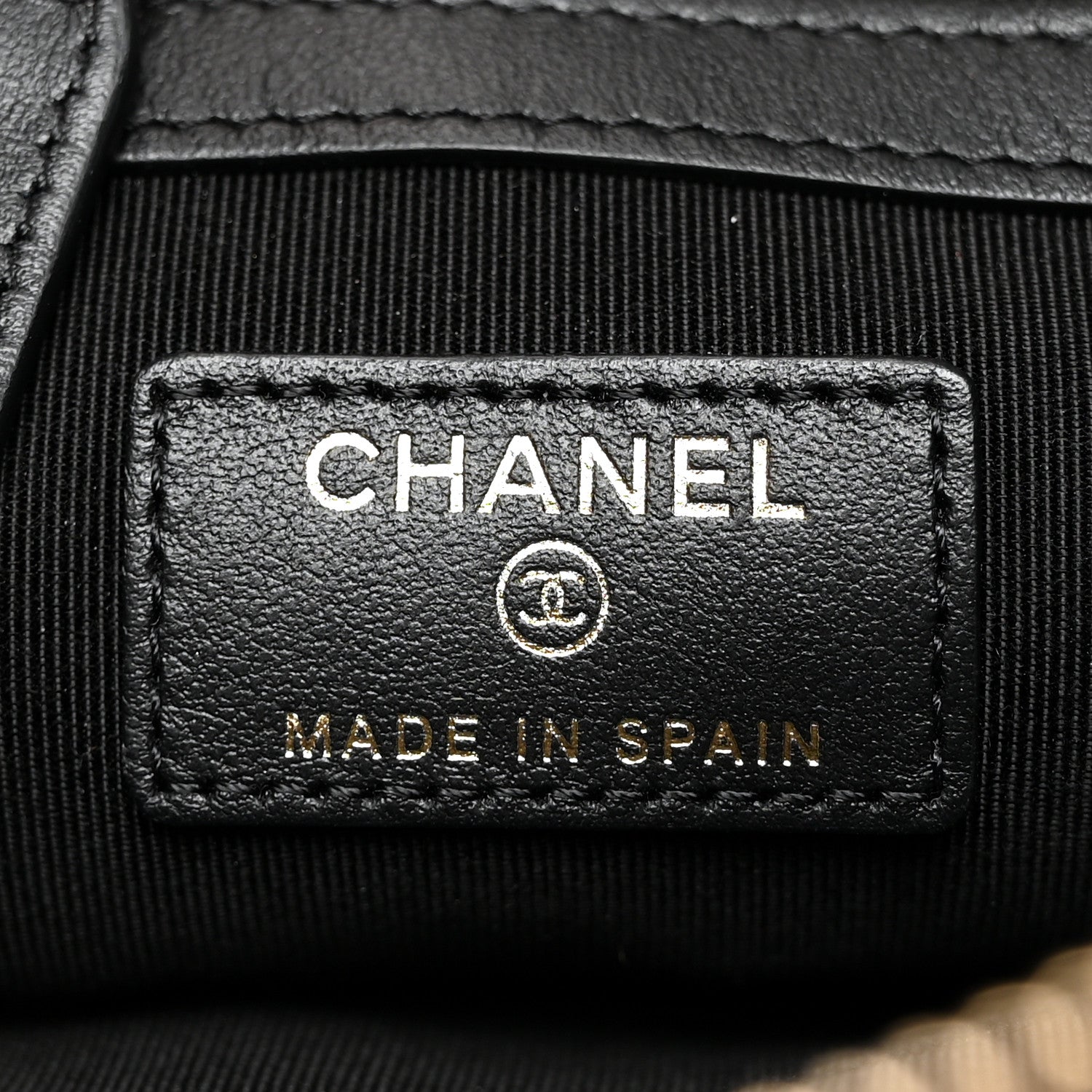 Chanel Caviar Quilted Medium Vintage Mademoiselle Cosmetic Case Black 6 of 7