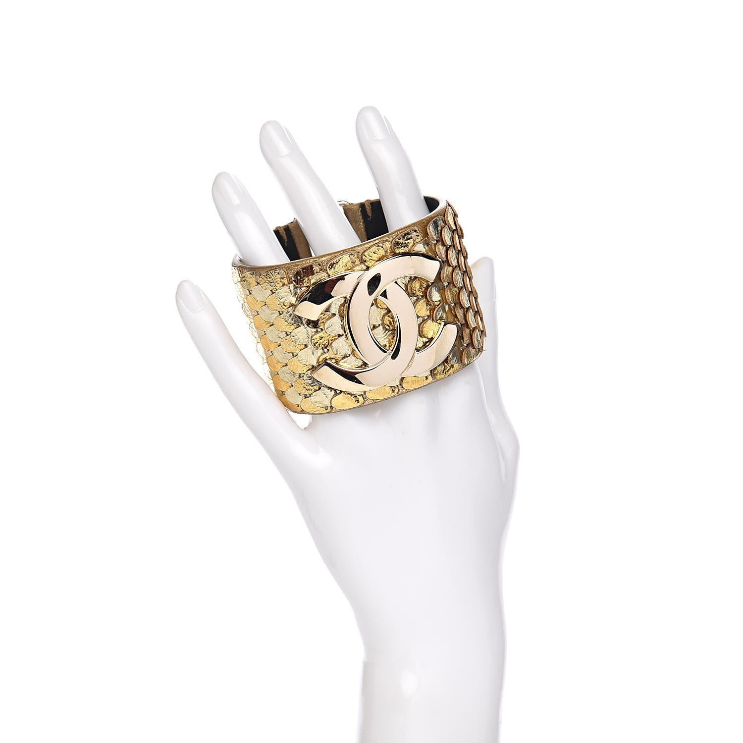 Chanel Metallic Goatskin Lambskin Calfskin CC Scales Cuff Gold 2 of 4