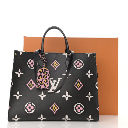 Louis Vuitton Monogram Giant Wild At Heart Onthego GM Black 10 of 10