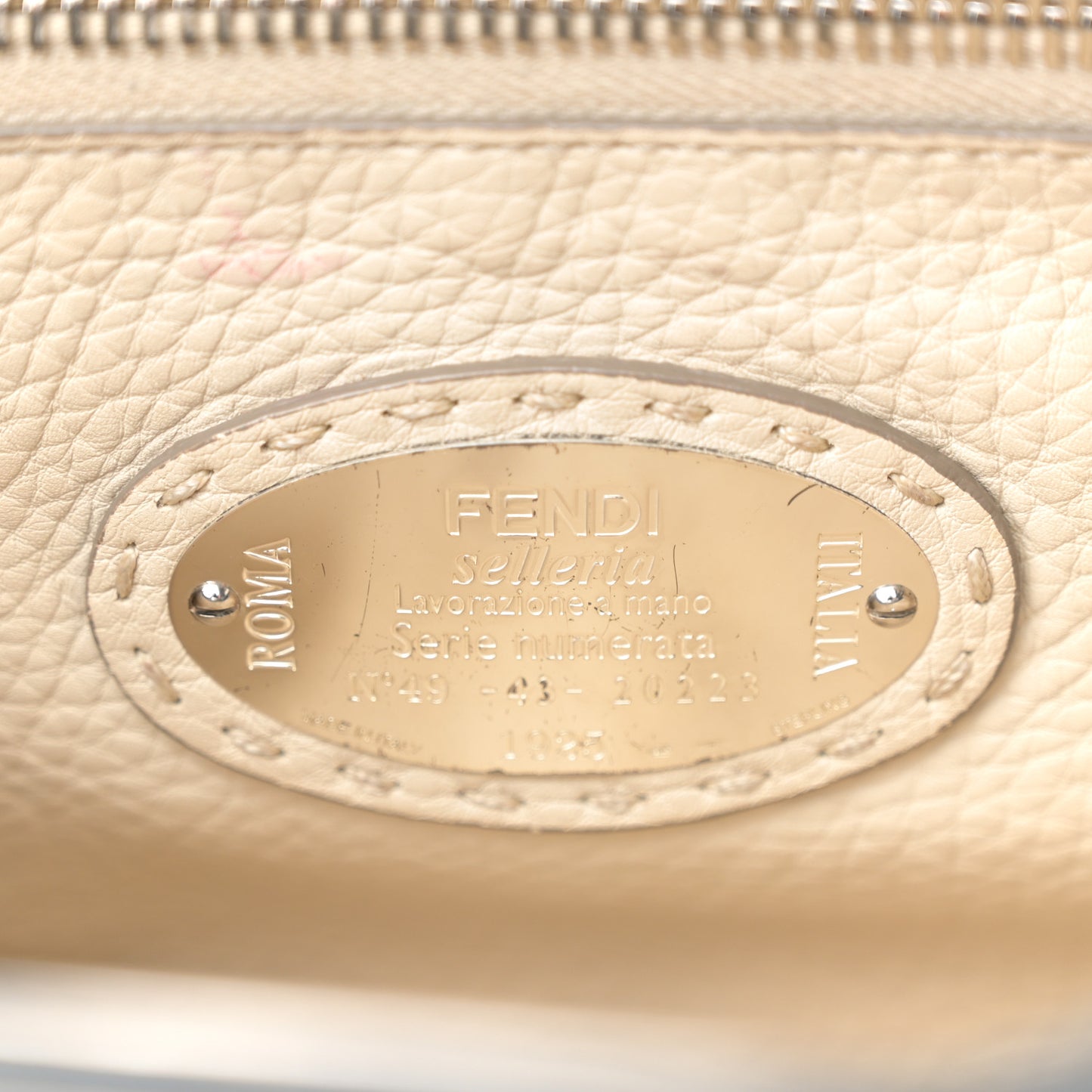 Cuoio Romano Selleria Bi-Color Medium Peekaboo Iconic Satchel Asfalto Latte