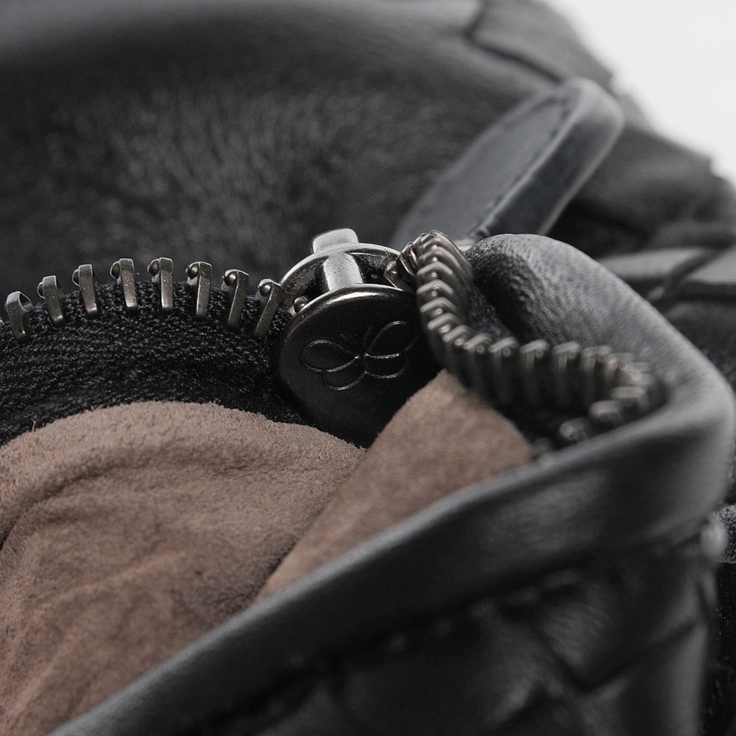 Nappa Intrecciato Large Veneta Hobo Nero Black