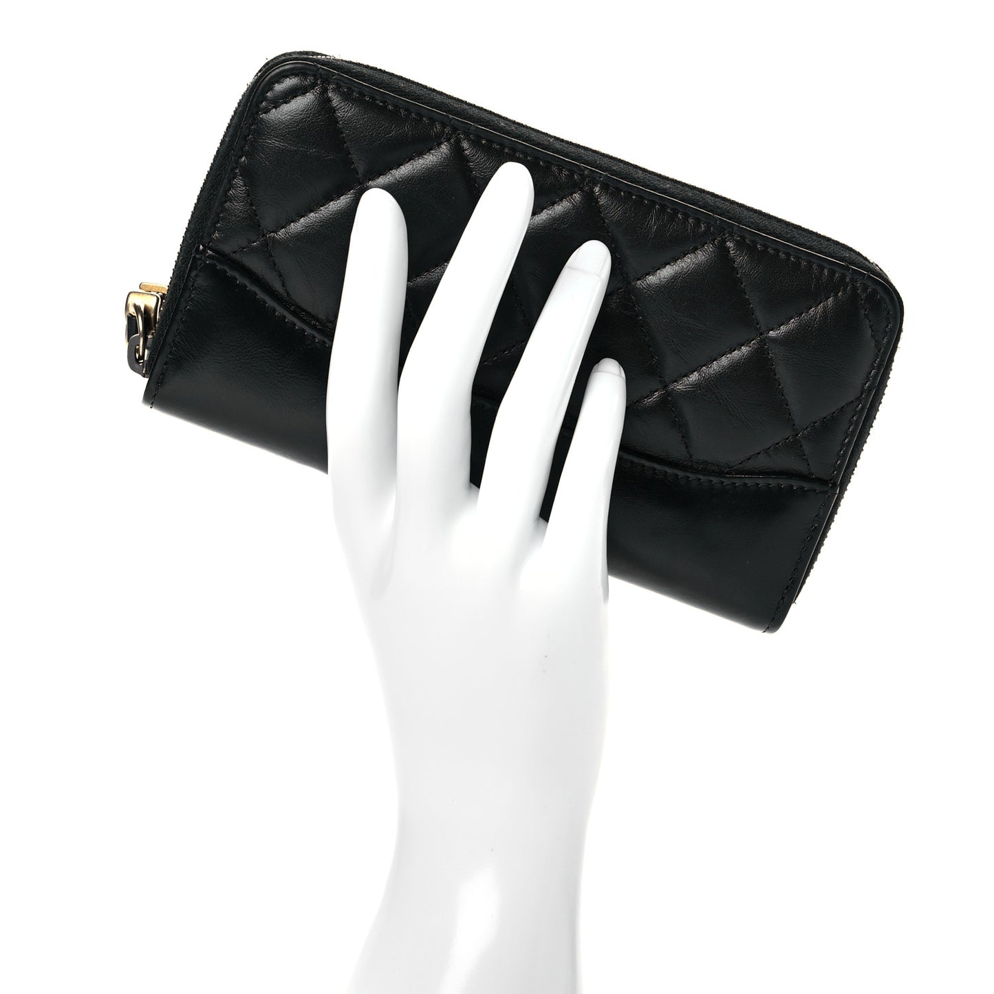 Aged Calfskin Quilted Small Gabrielle Zip Around Wallet Black