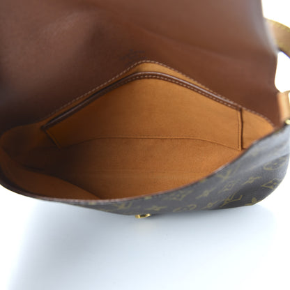 Louis Vuitton Monogram Musette Tango 5 of 9