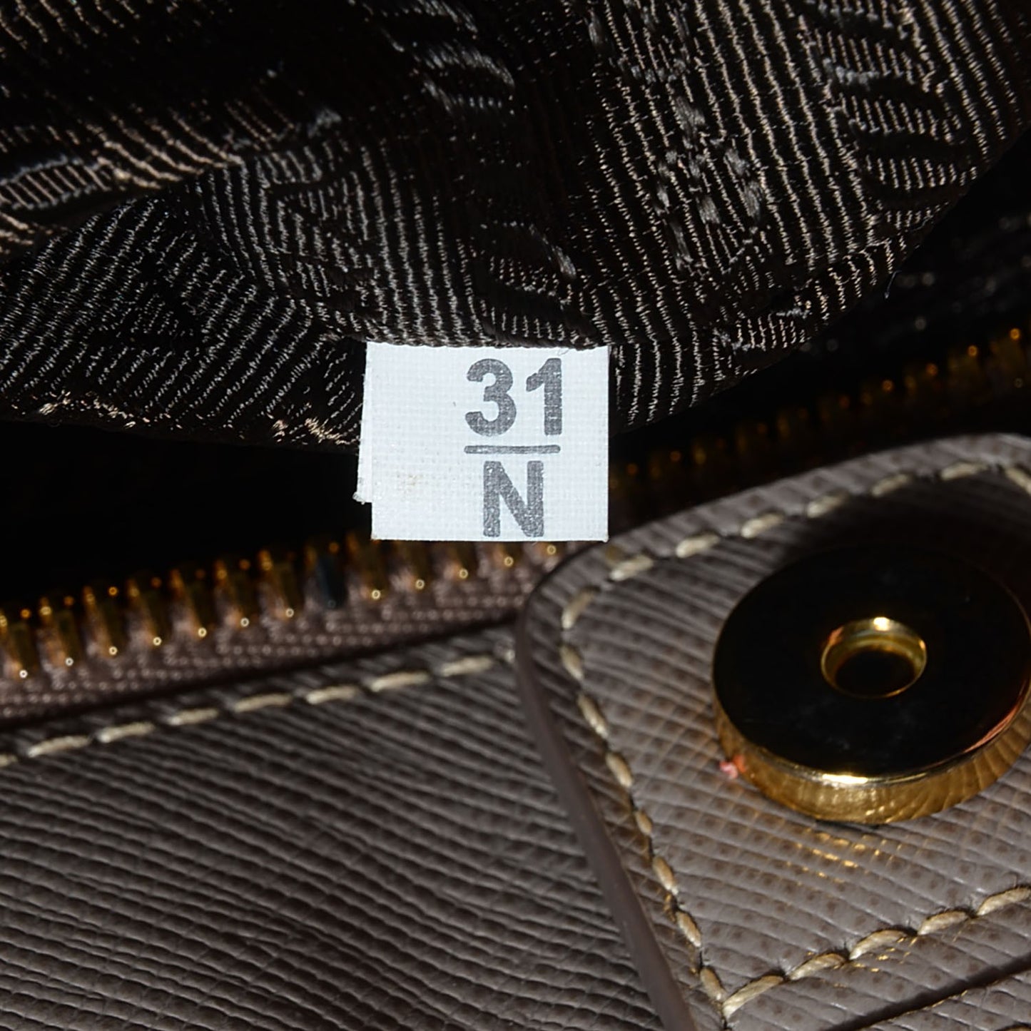 Saffiano Lux Large Tote Argilla