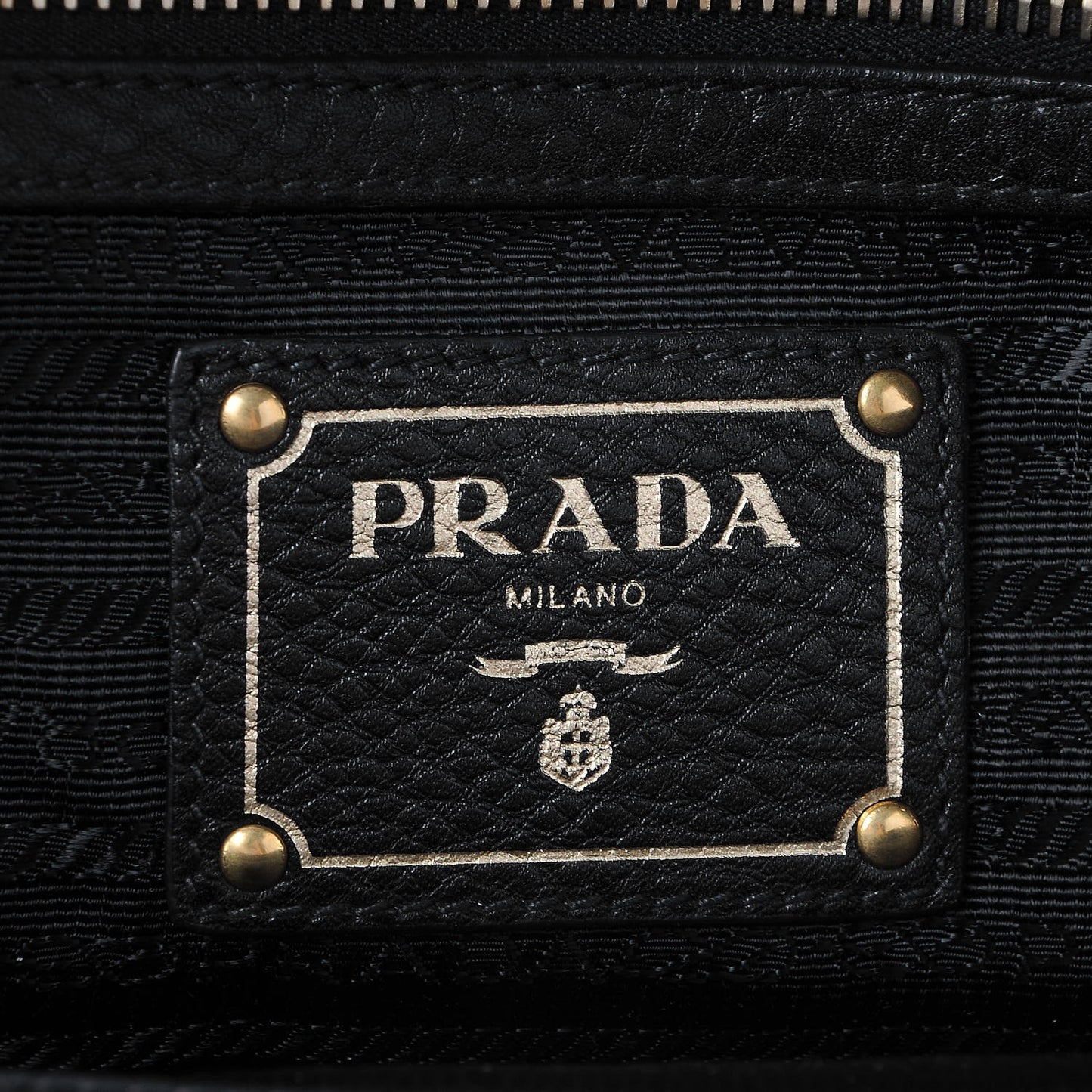 Vitello Daino Shoulder Bag Nero Black