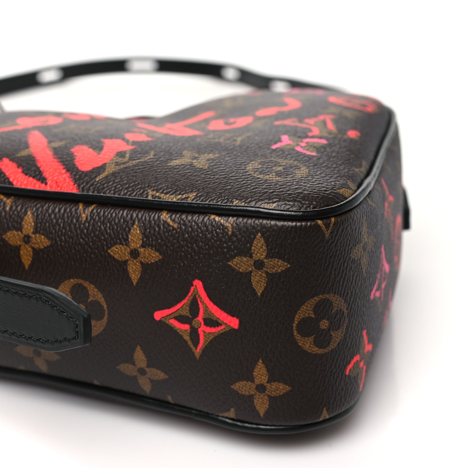 Louis Vuitton Monogram Fall In Love Sac Coeur 8 of 10