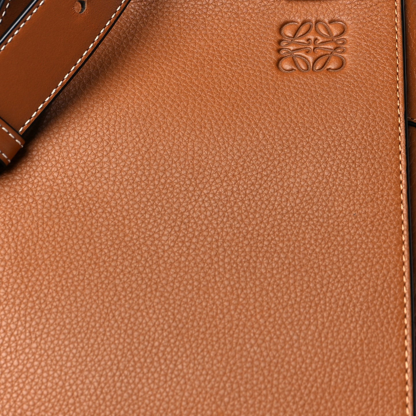 Calfskin Medium Hammock Shoulder Bag Light Caramel