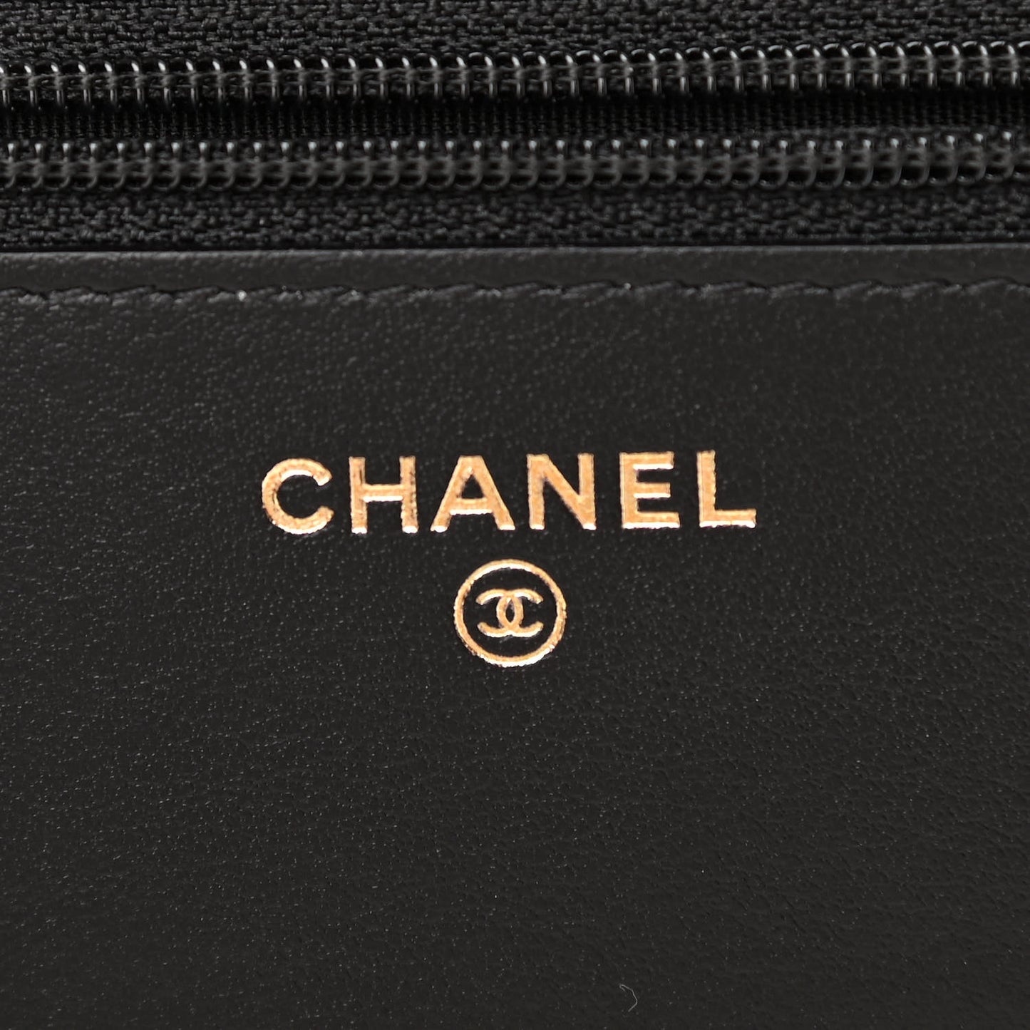 Caviar Quilted CC Filigree Wallet On Chain WOC Black