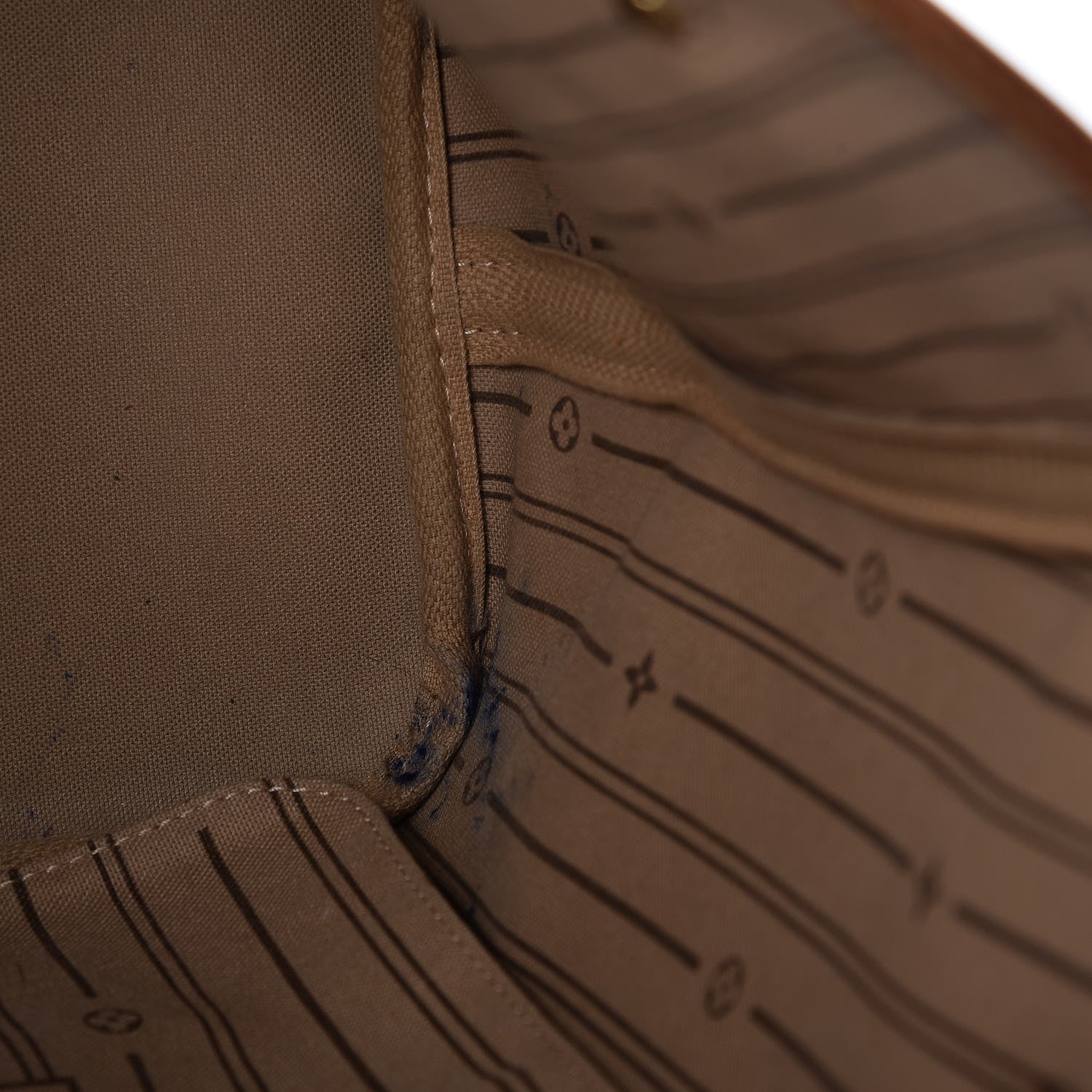 Louis Vuitton Monogram Neverfull MM 6 of 11
