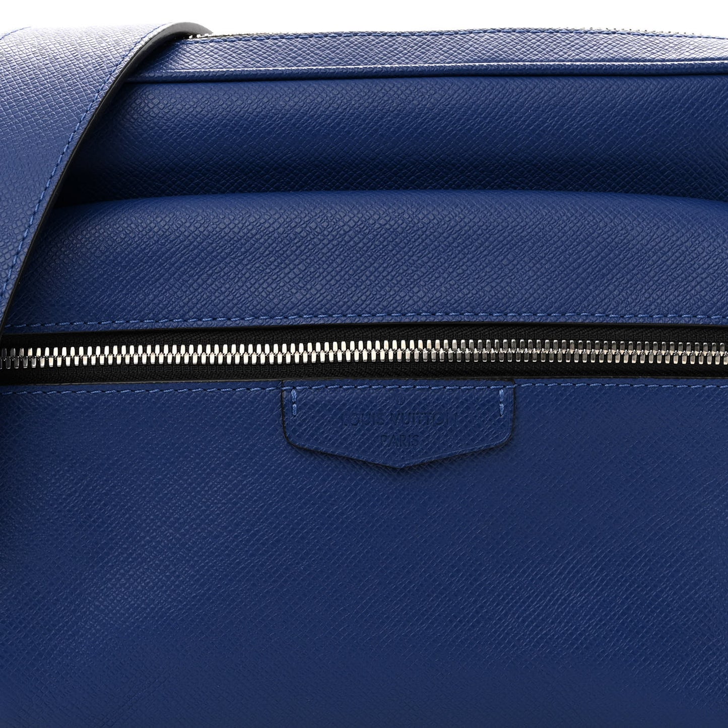 Taiga Outdoor Messenger Cobalt