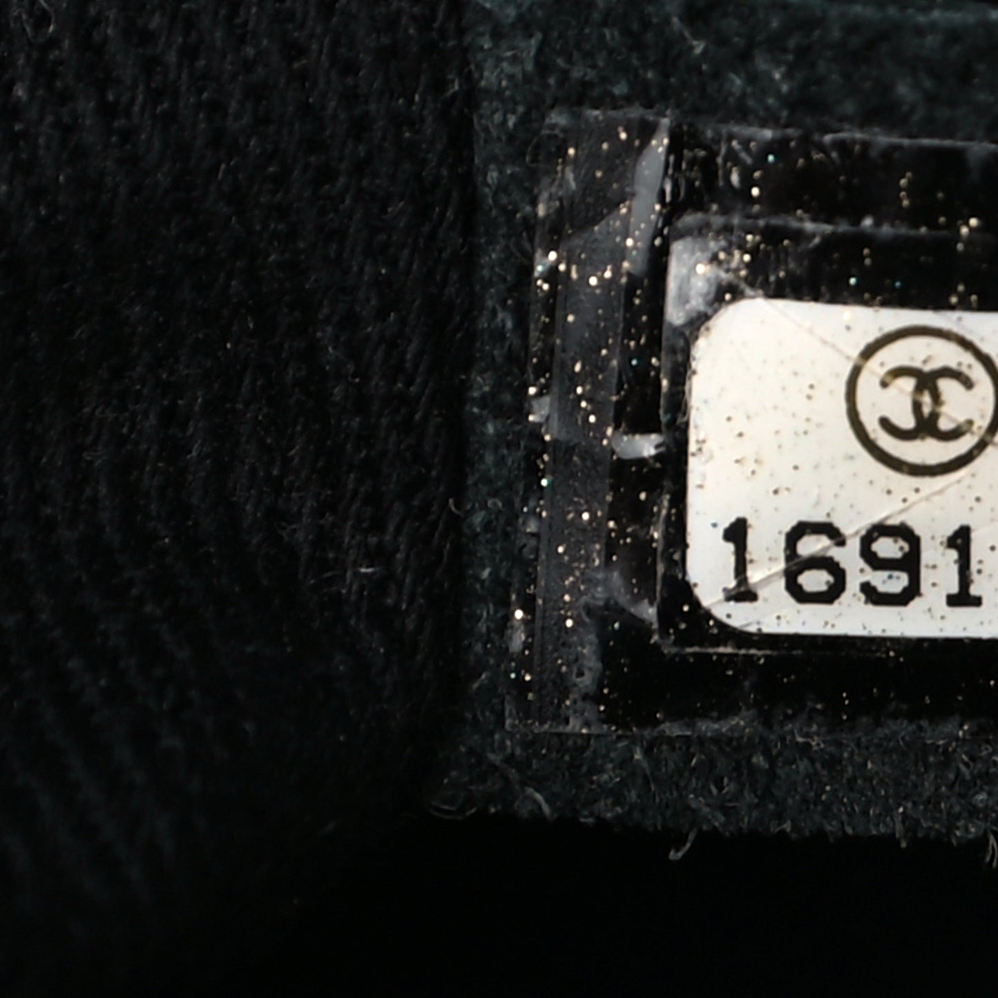 Caviar Quilted CC Large Clutch Black