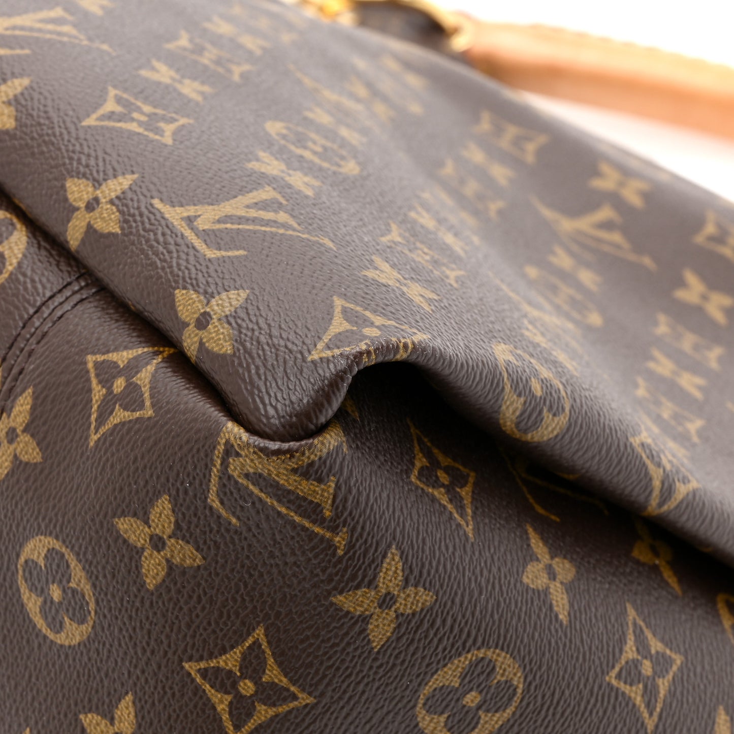 Monogram Artsy MM