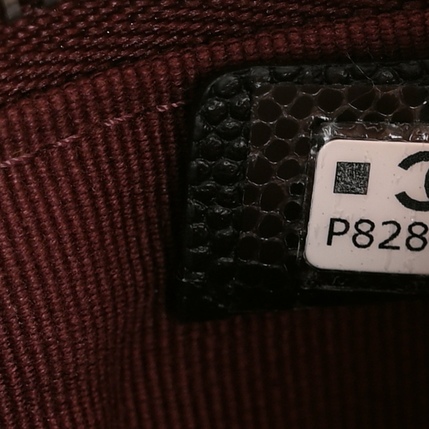 Caviar Quilted Small Cosmetic Case Black