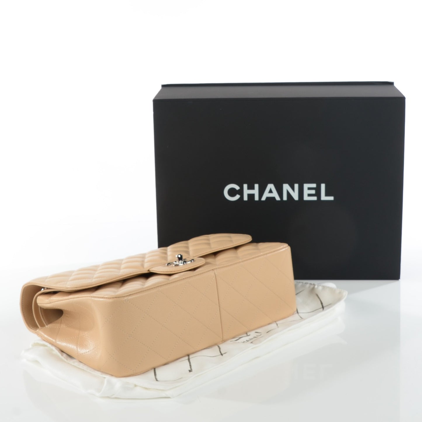 Caviar Quilted Jumbo Double Flap Beige Clair