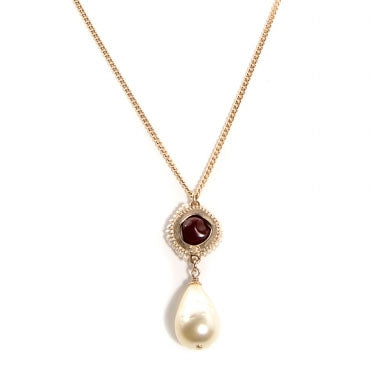 Chanel Pearl Resin CC Necklace Gold 1 of 7