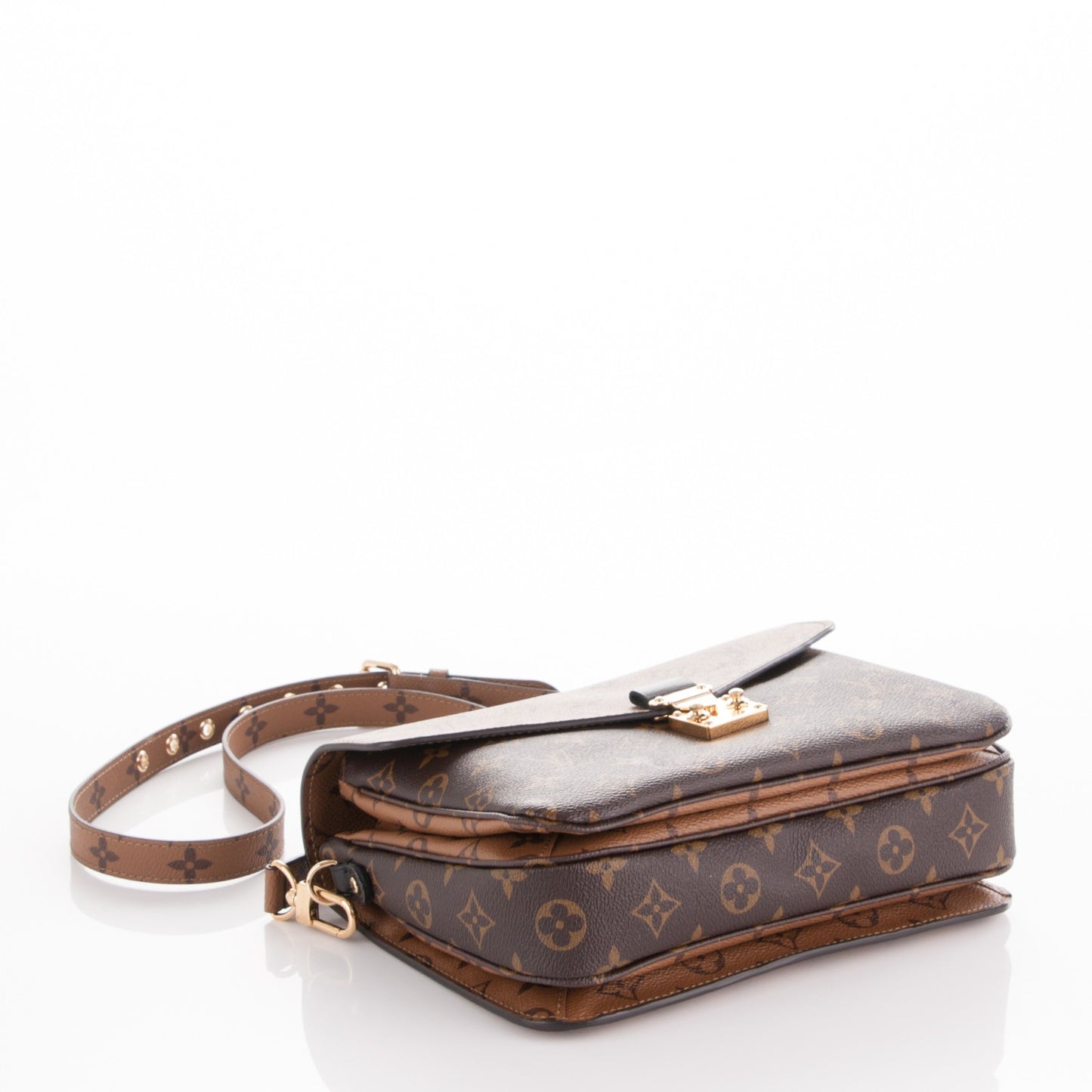 Reverse Monogram Pochette Metis