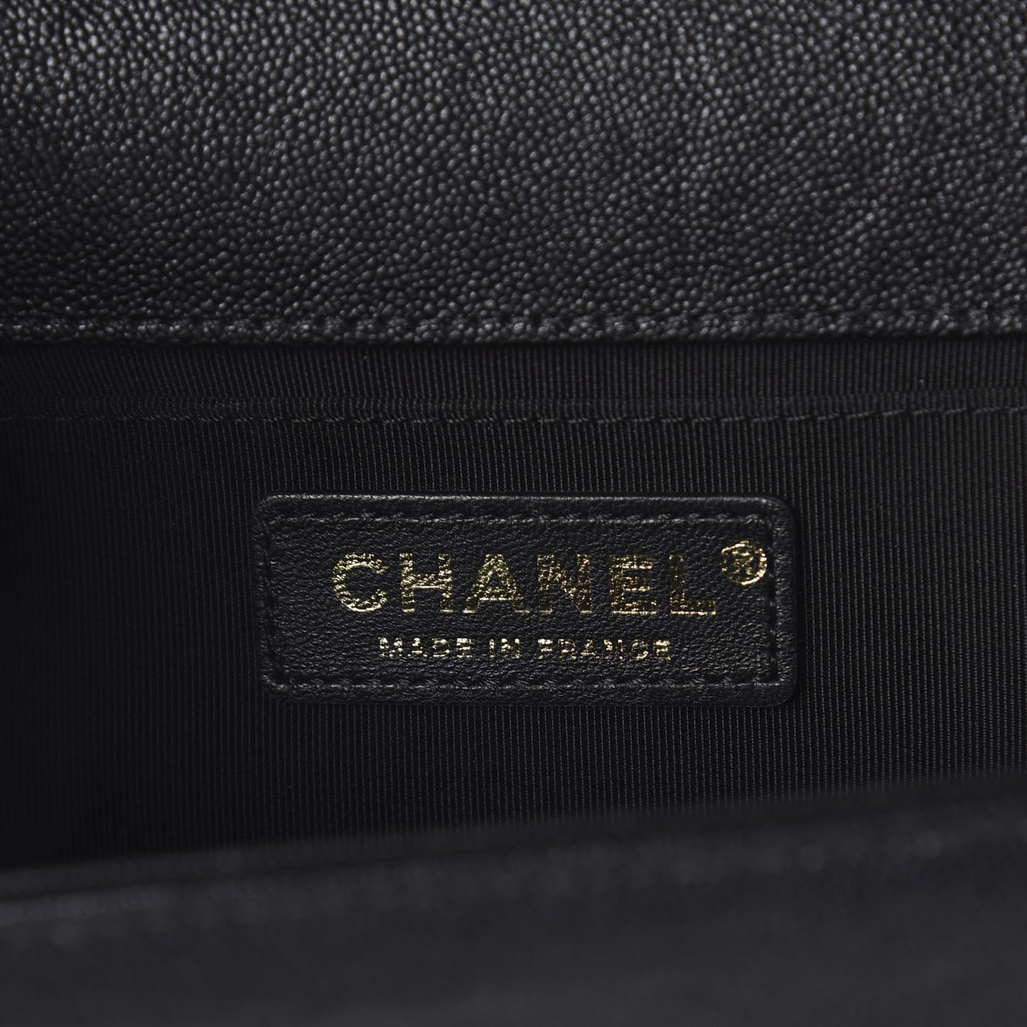 Caviar Chevron Quilted Medium Boy Flap Black