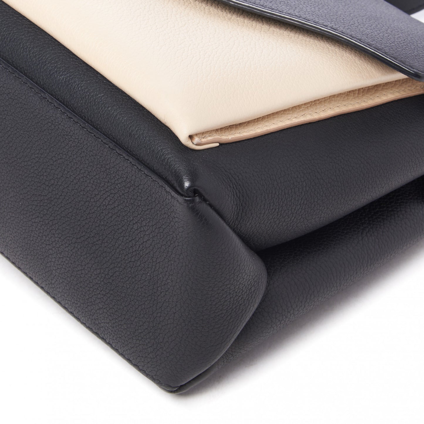 Soft Calfskin My Lockme Top Handle Vanille Black