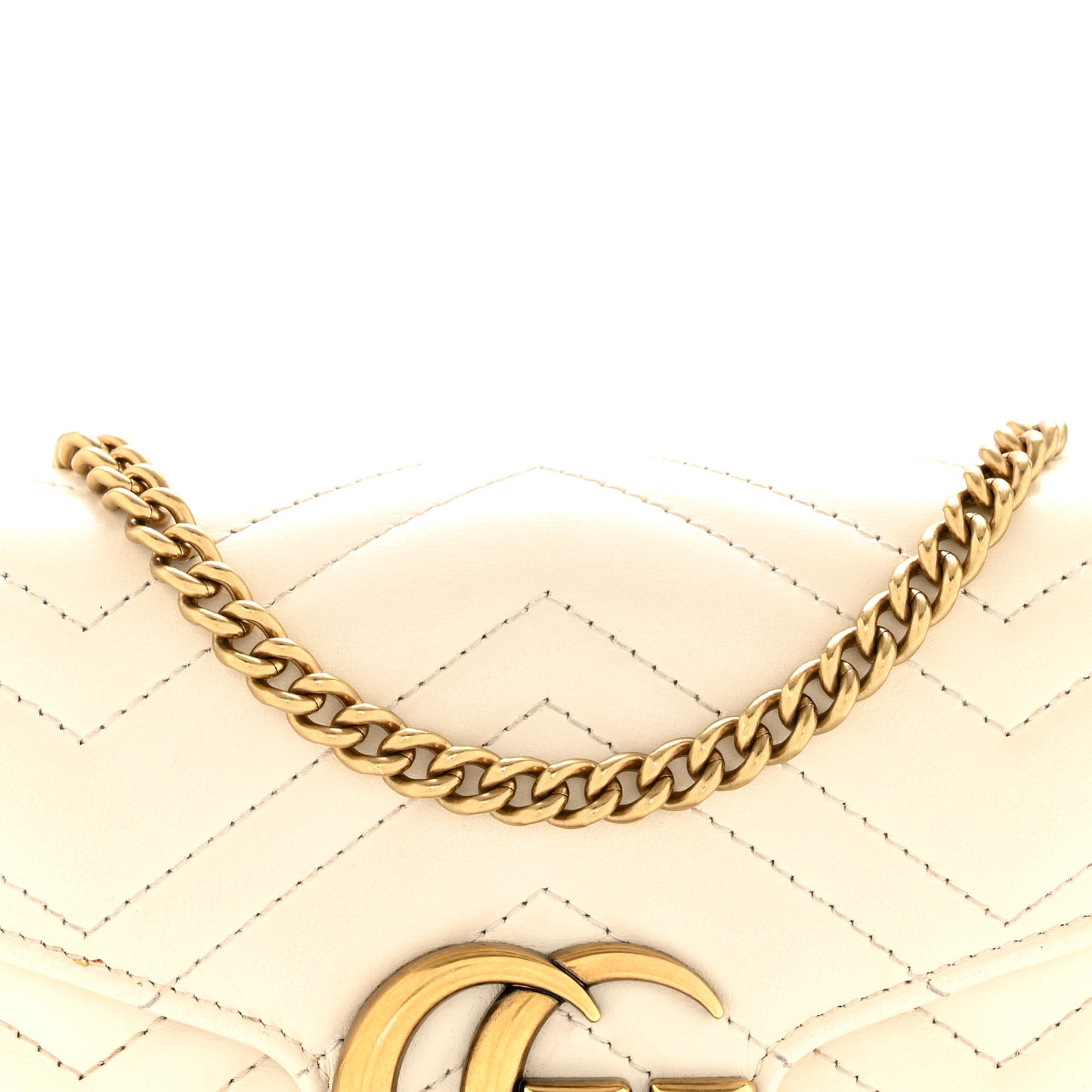 Calfskin Matelasse GG Marmont Chain Wallet Mystic White