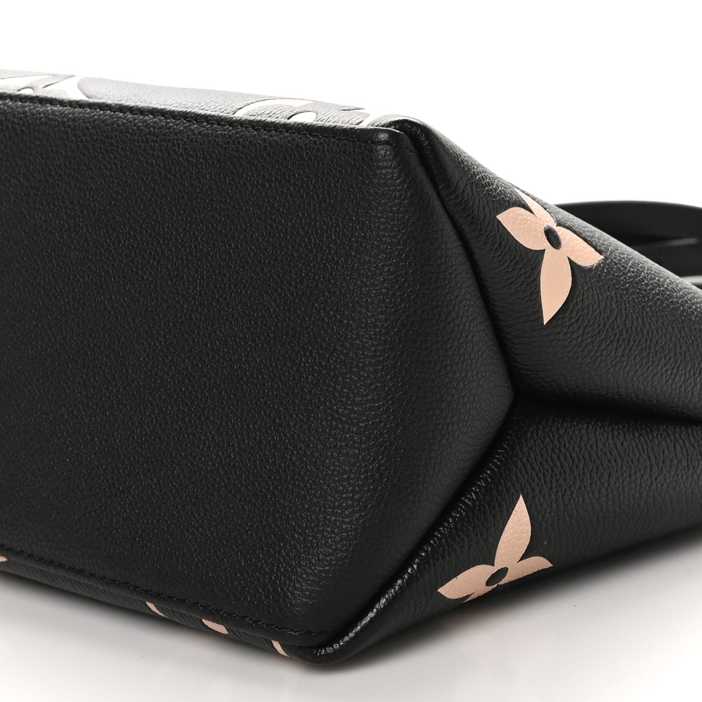 Empreinte Monogram Giant Petit Palais Black Beige