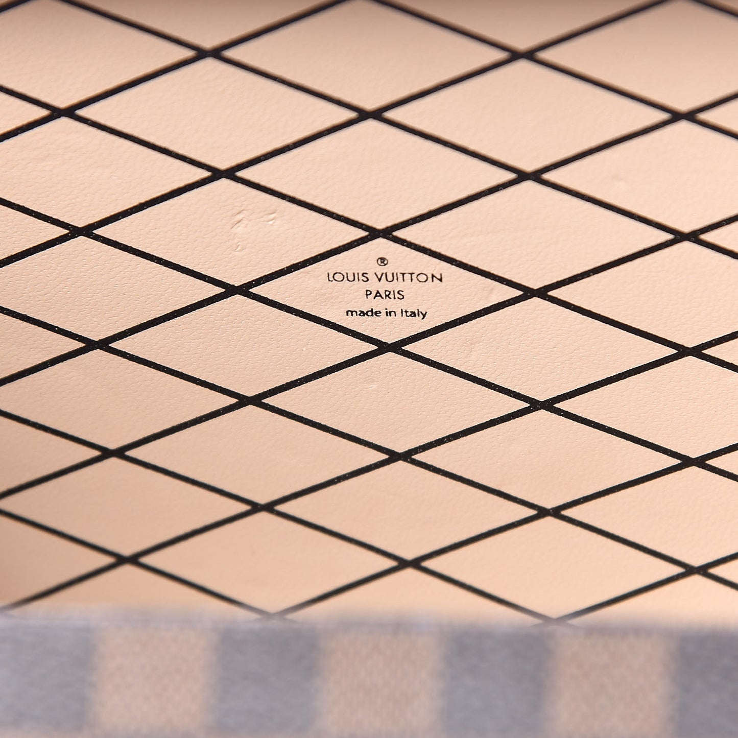 Damier Ebene Petite Malle Black