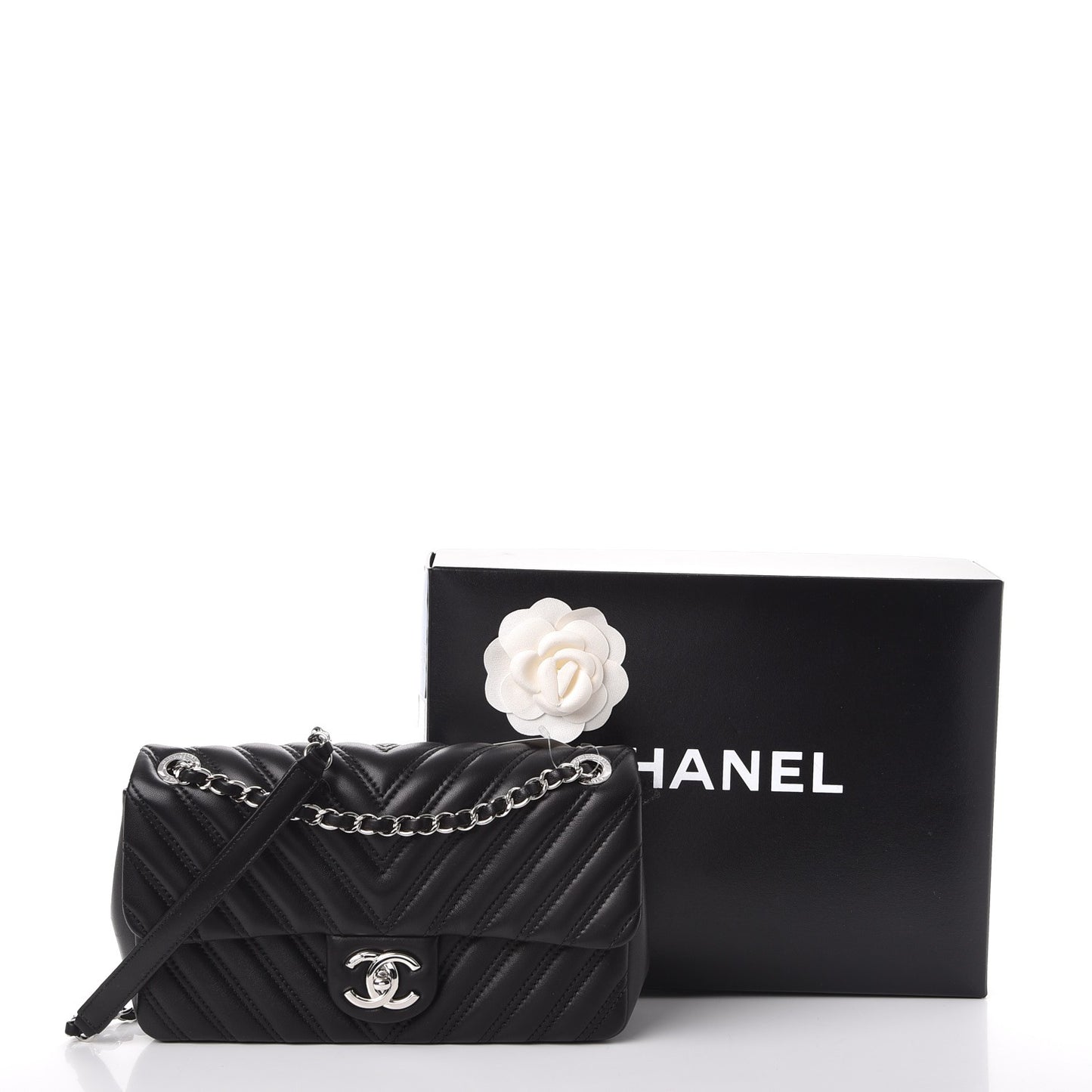 Lambskin Surpique Chevron Quilted Small Single Flap Black