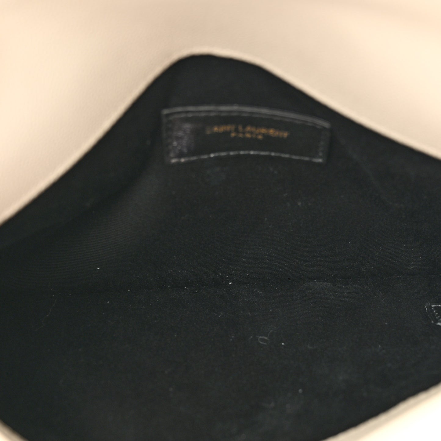 Grain De Poudre Uptown Pouch Crema Soft