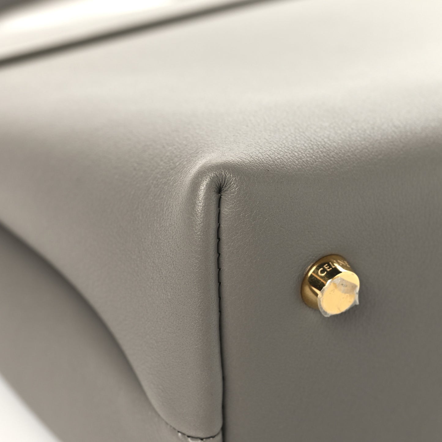 Supple Calfskin Medium Nino Pebble Pebble