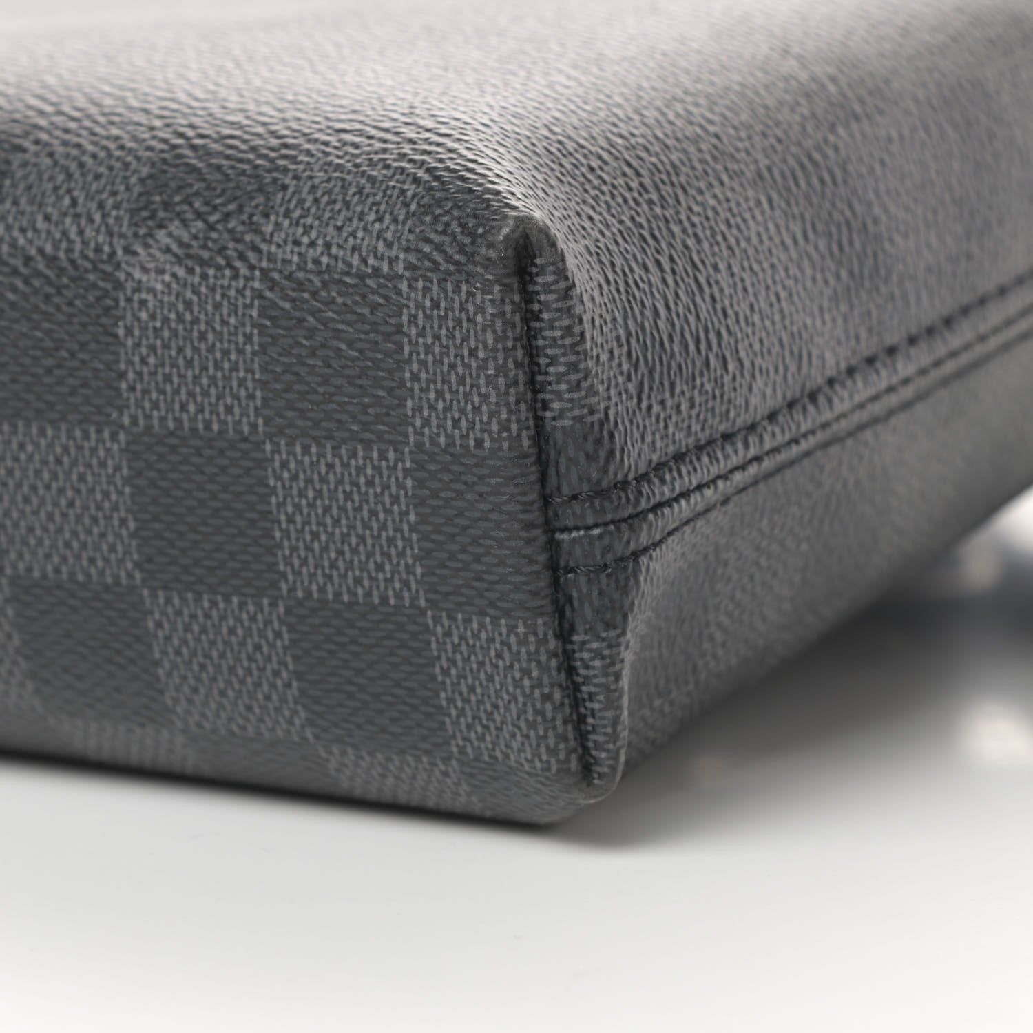 Louis Vuitton Damier Graphite Porte-Documents Jour 9 of 10
