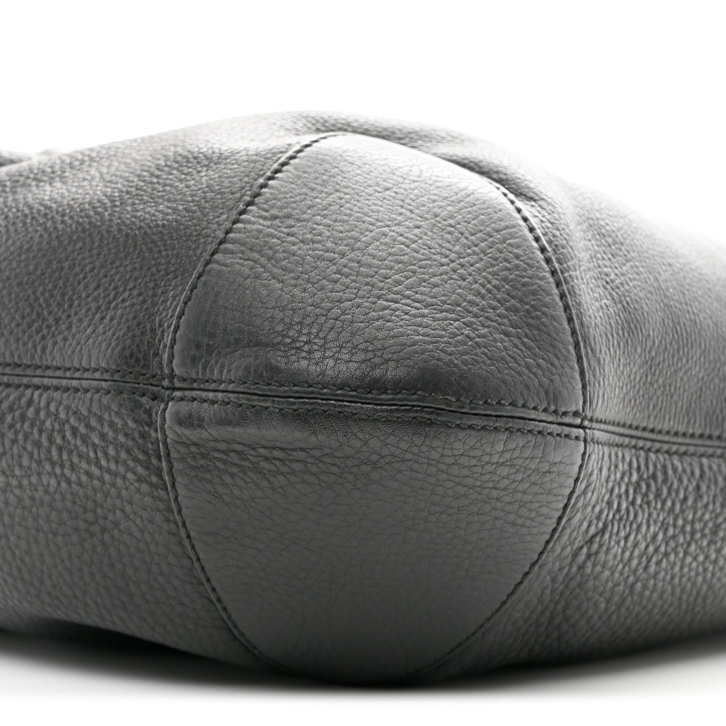 Pebbled Calfskin Medium Soho Chain Hobo Black