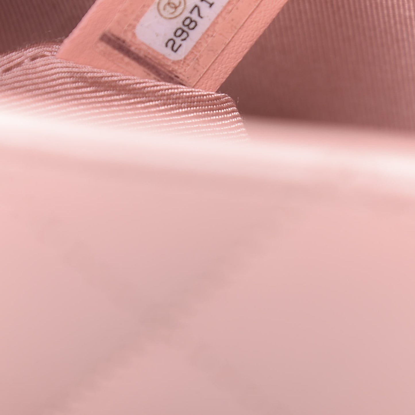 Calfskin Quilted Enchained Flap Light Pink